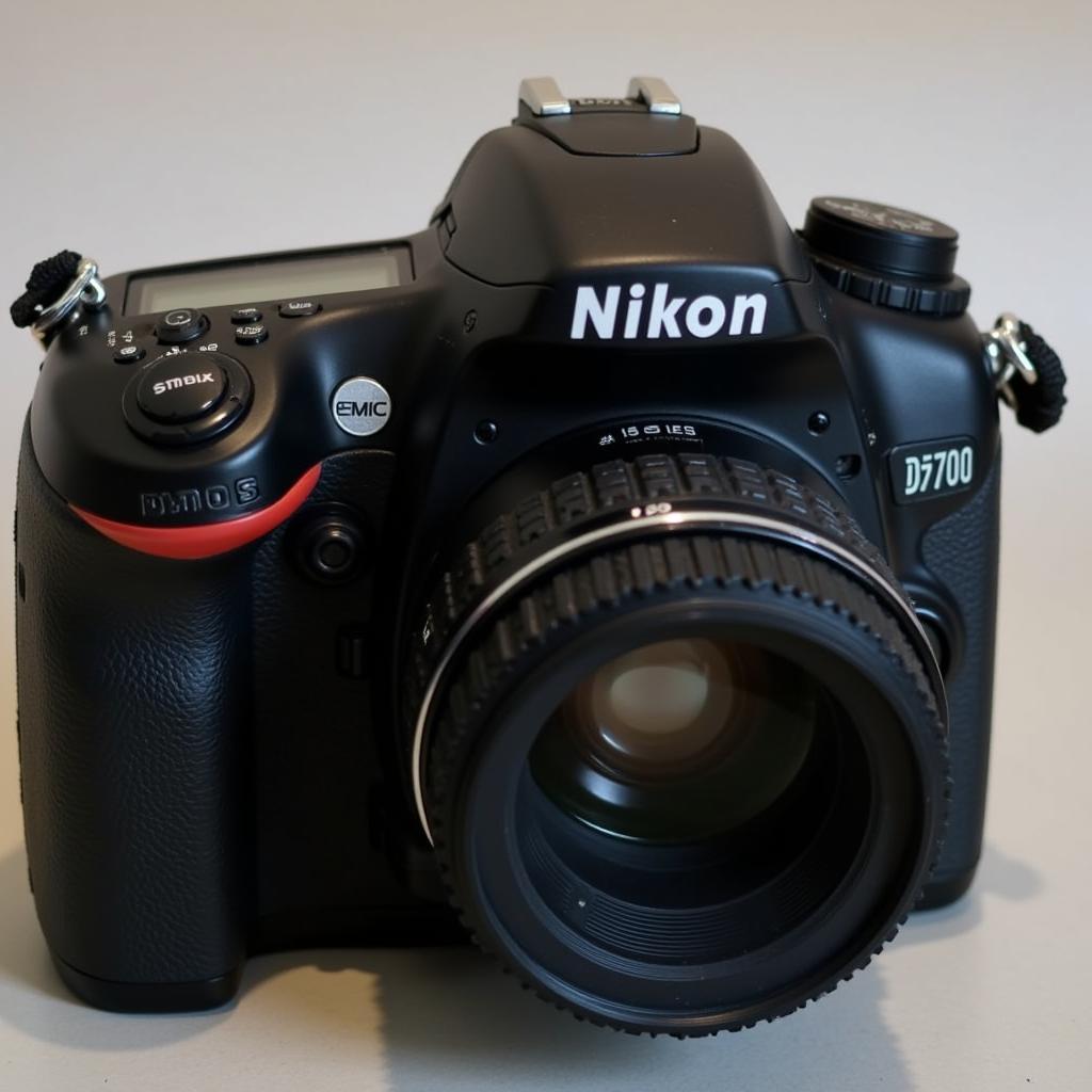 Nikon D700 cũ với ngoại hình cổ điển