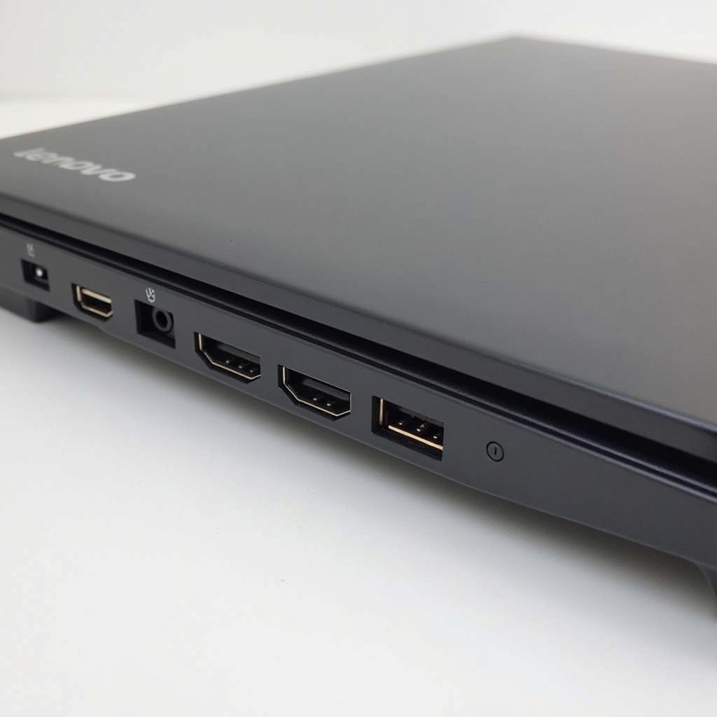 Lenovo IdeaPad 100 C cổng kết nối